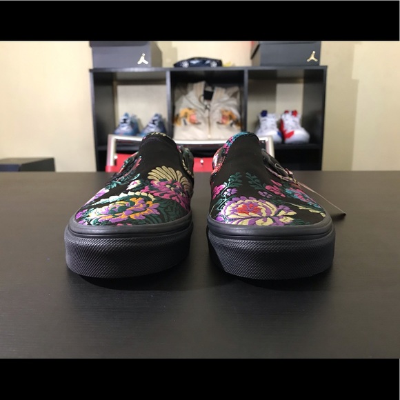 Vans Women Classic Slip On Ceremony Satin Sz: 7 - Picture 4 of 7